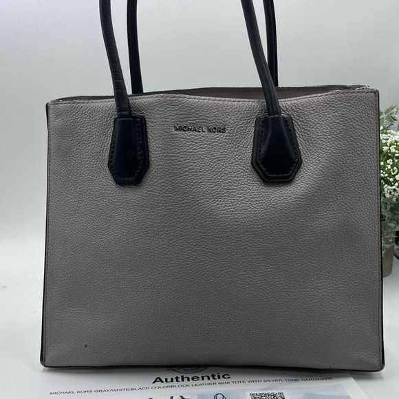 Michael Kors Handbags - MICHAEL‎ KORS Mercer Color-Block Saffiano Leather Large Convertible Tote Bag COA
